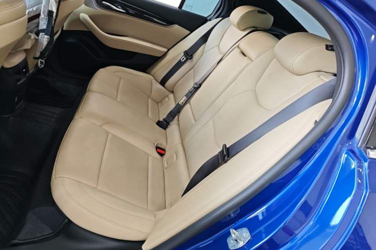 Used Cadillac CT5 2020 Revised Version 28T Luxury Edition Left Rear Seat