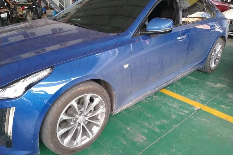 Used Cadillac CT5 2020 Updated 28T Leading Sporty Version Left Side