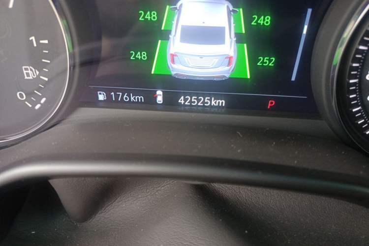 Used Cadillac CT5 2020 Revised 28T Platinum Sport Edition Odometer Close Up