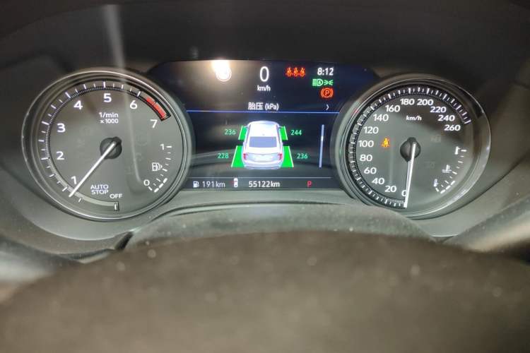 Used Cadillac CT5 2020 Revised 28T Platinum Sport Edition Odometer Close Up