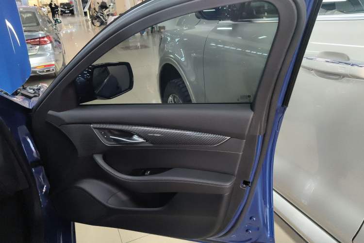 Used Cadillac CT5 2020 28T Fashion Edition Right Front Door Interior