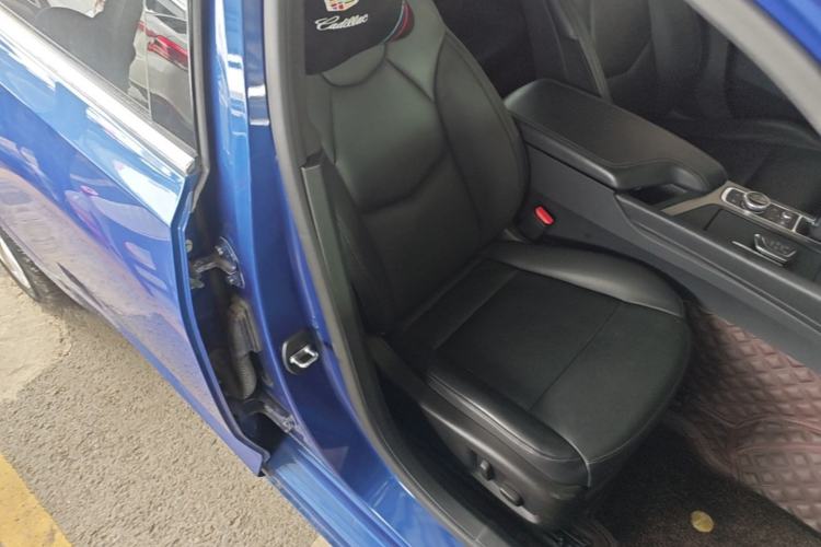 Used Cadillac CT5 2020 Revised Version 28T Luxury Edition Right Front Seat