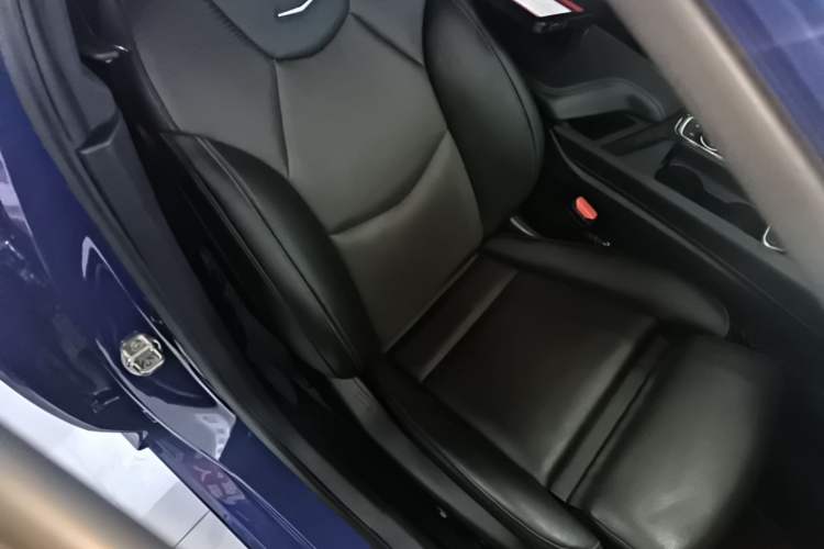 Used Cadillac CT5 2020 28T Platinum Sport Edition Right Front Seat
