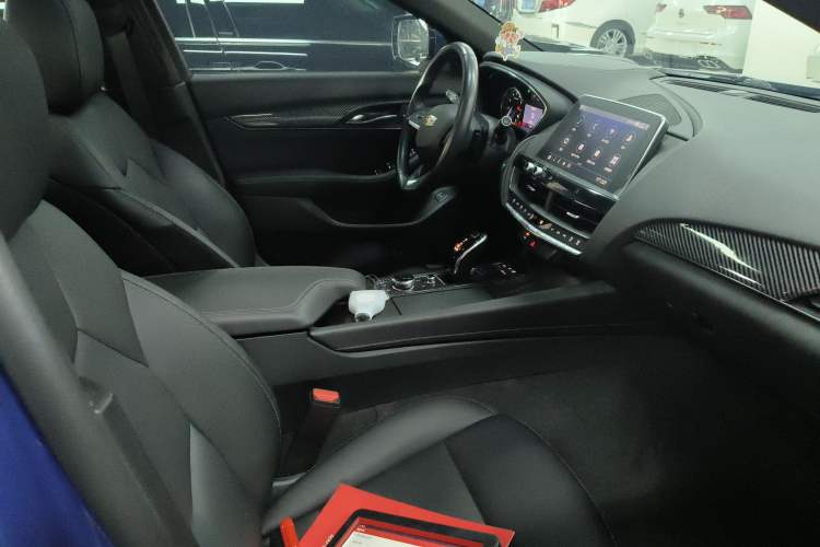 Used Cadillac CT5 2020 28T Fashion Edition Right Front Seat