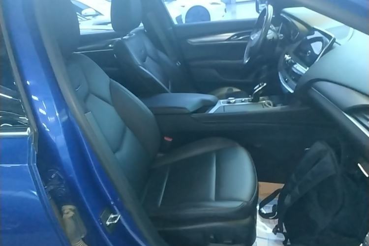Used Cadillac CT5 2020 28T Luxury Version Right Front Seat