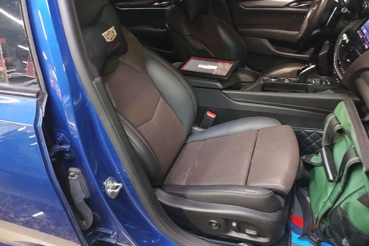 Used Cadillac CT5 2020 28T Leading Sport Model Right Front Seat