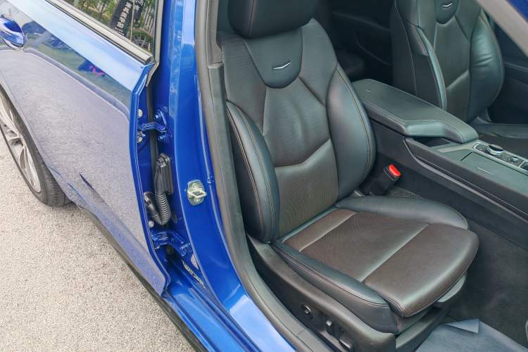 Used Cadillac CT5 2020 Updated 28T Leading Sporty Version Right Front Seat