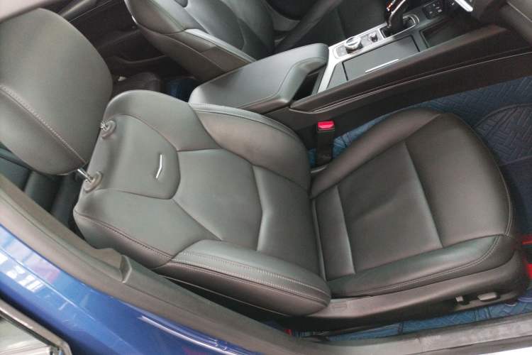 Used Cadillac CT5 2020 Revised Version 28T Luxury Edition Right Front Seat