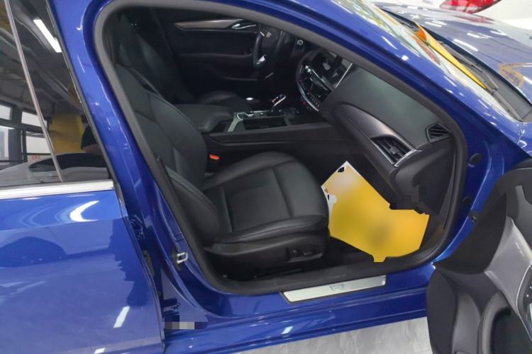Used Cadillac CT5 2020 28T Luxury Version Right Front Seat