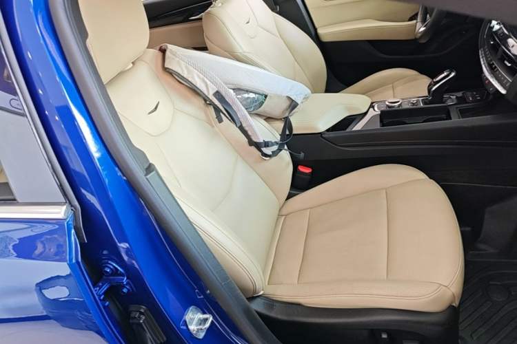 Used Cadillac CT5 2020 Revised Version 28T Luxury Edition Right Front Seat