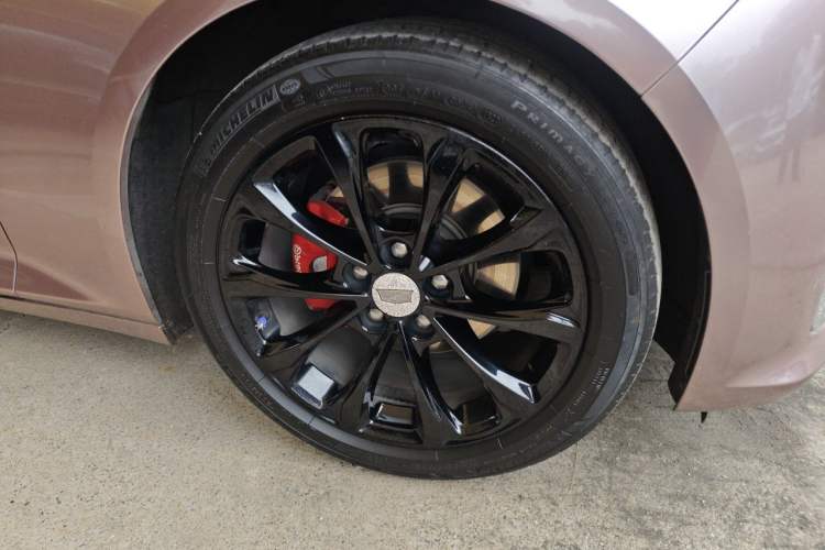 Used Cadillac CT5 2020 28T Luxury Version Right Front Wheel Hub