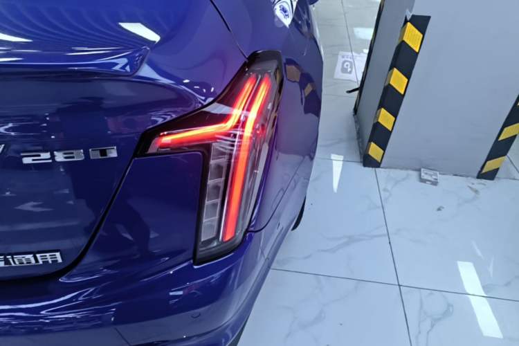 Used Cadillac CT5 2020 28T Platinum Sport Edition Right Rear Taillight