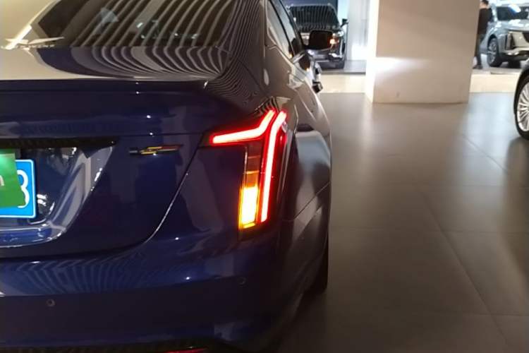 Used Cadillac CT5 2020 28T Platinum Sport Edition Right Rear Taillight