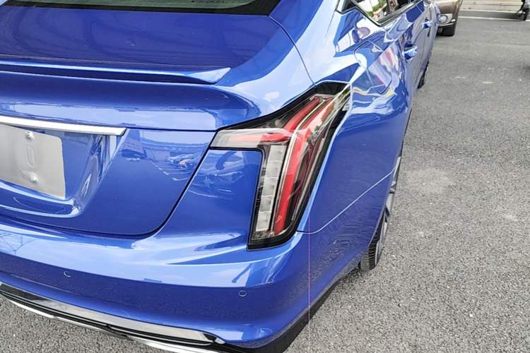 Used Cadillac CT5 2020 28T Platinum Sport Edition Right Rear Taillight