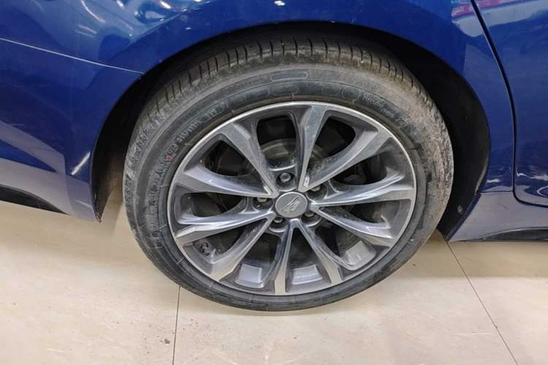 Used Cadillac CT5 2020 28T Leading Sport Model Right Rear Wheel Hub