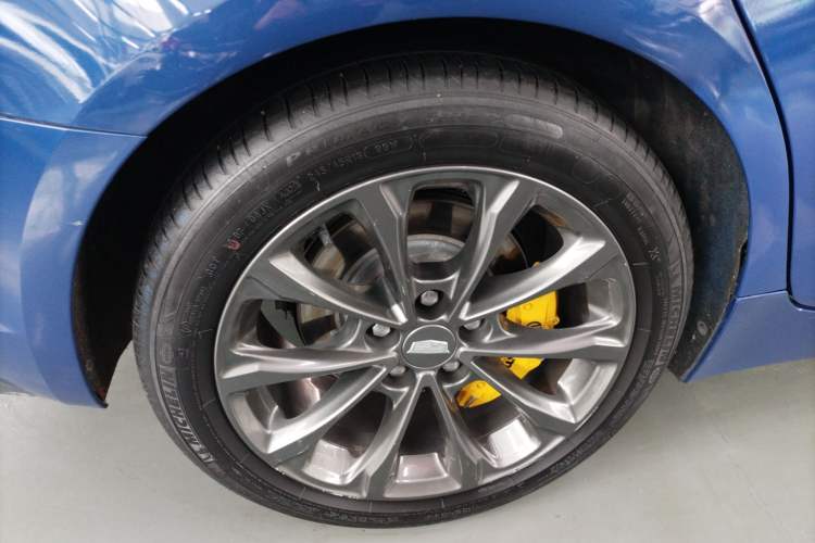 Used Cadillac CT5 2020 Revised Version 28T Luxury Edition Right Rear Wheel Hub