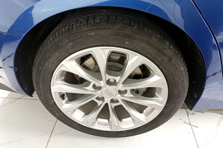 Used Cadillac CT5 2020 28T Luxury Version Right Rear Wheel Hub