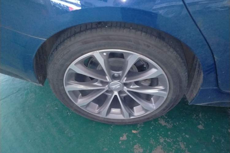 Used Cadillac CT5 2020 Updated 28T Leading Sporty Version Right Rear Wheel Hub