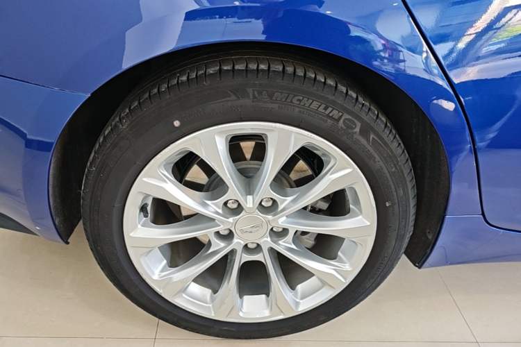 Used Cadillac CT5 2020 Revised Version 28T Luxury Edition Right Rear Wheel Hub
