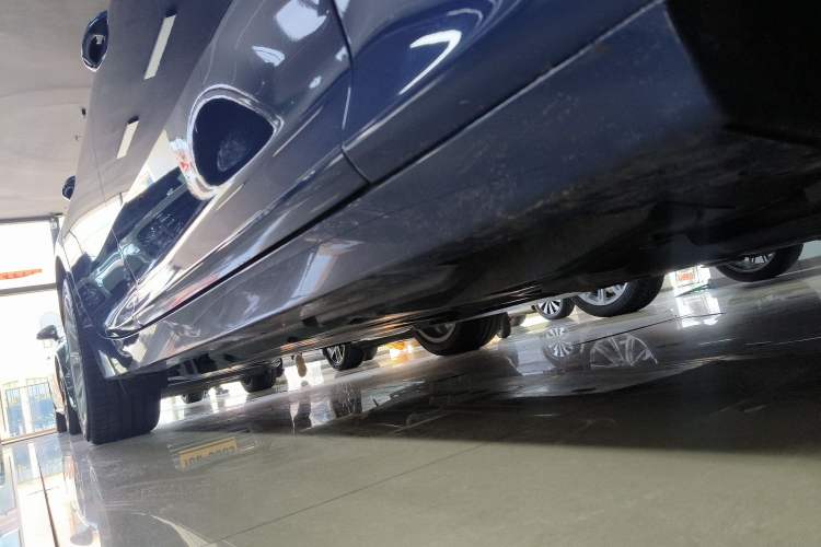 Used Cadillac CT5 2020 28T Fashion Edition Right Side Sill