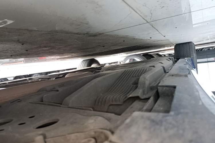 Used Cadillac CT5 2020 28T Luxury Version Right Side Sill