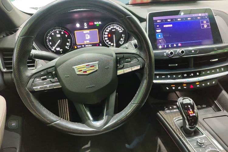 Used Cadillac CT5 2020 28T Platinum Sport Edition Steering Wheel