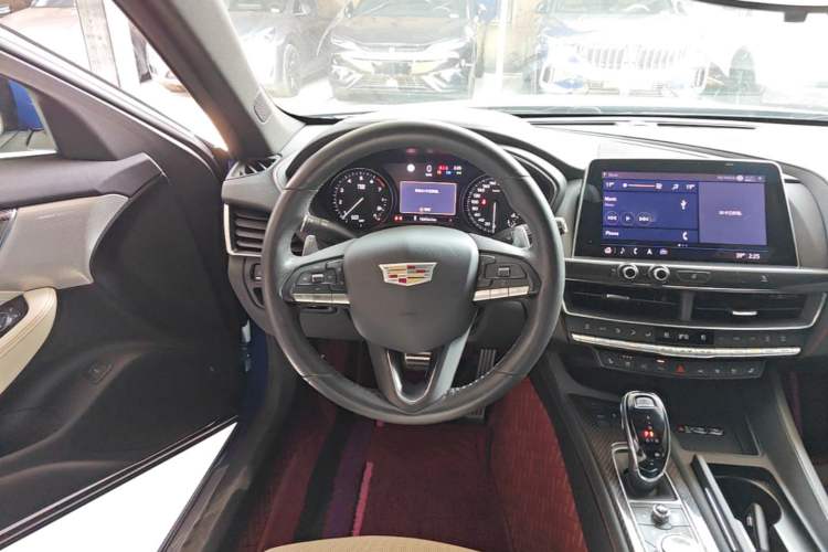 Used Cadillac CT5 2020 28T Platinum Sport Edition Steering Wheel