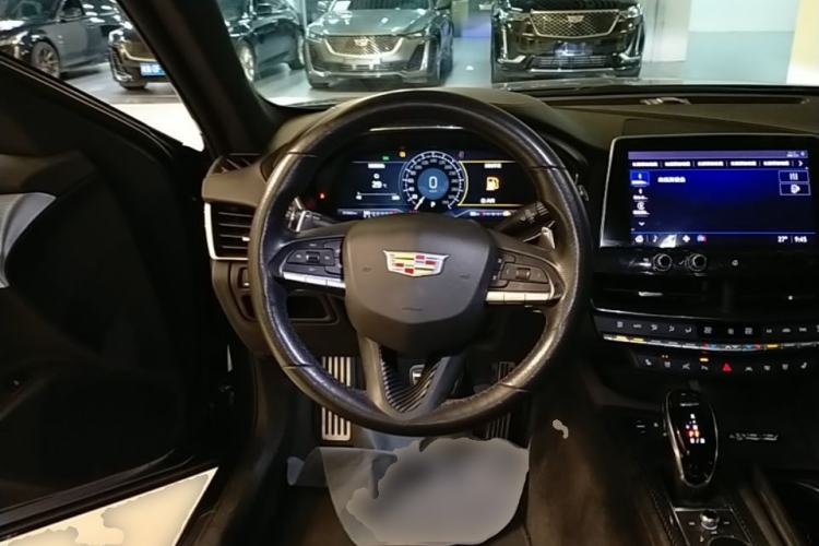Used Cadillac CT5 2020 28T Platinum Sport Edition Steering Wheel
