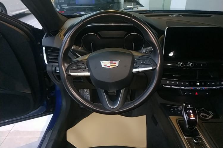 Used Cadillac CT5 2020 28T Luxury Version Steering Wheel