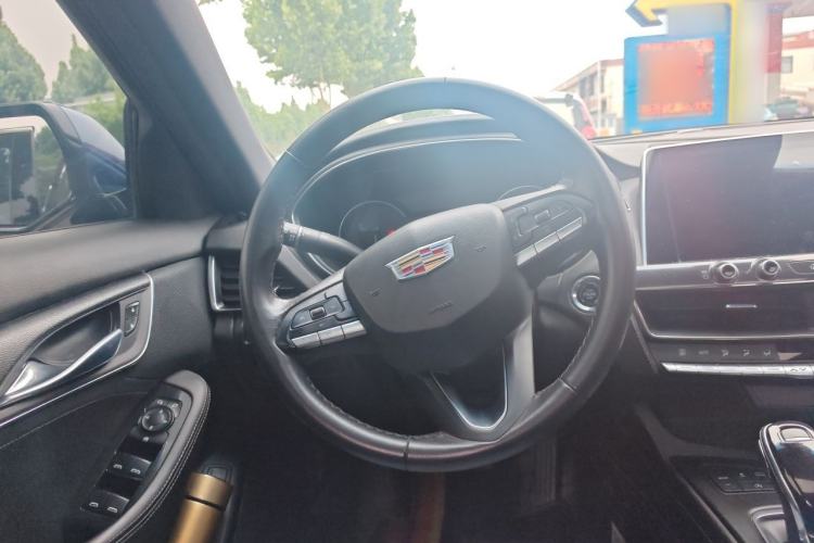 Used Cadillac CT5 2020 28T Tech Edition Steering Wheel