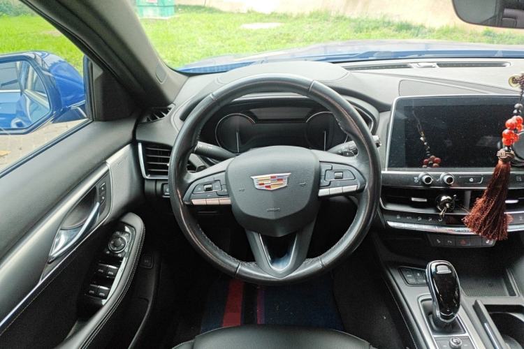 Used Cadillac CT5 2020 28T Luxury Version Steering Wheel