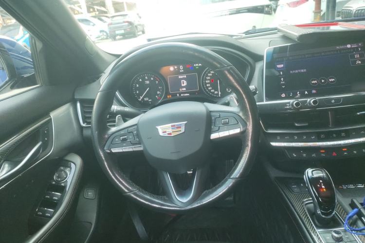 Used Cadillac CT5 2020 28T Platinum Sport Edition Steering Wheel