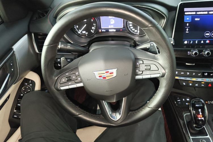 Used Cadillac CT5 2020 28T Platinum Sport Edition Steering Wheel