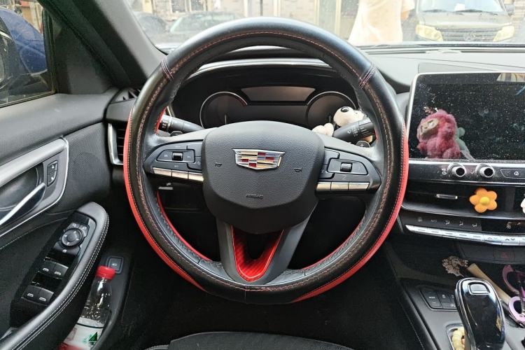 Used Cadillac CT5 2020 Revised Version 28T Tech Edition Steering Wheel