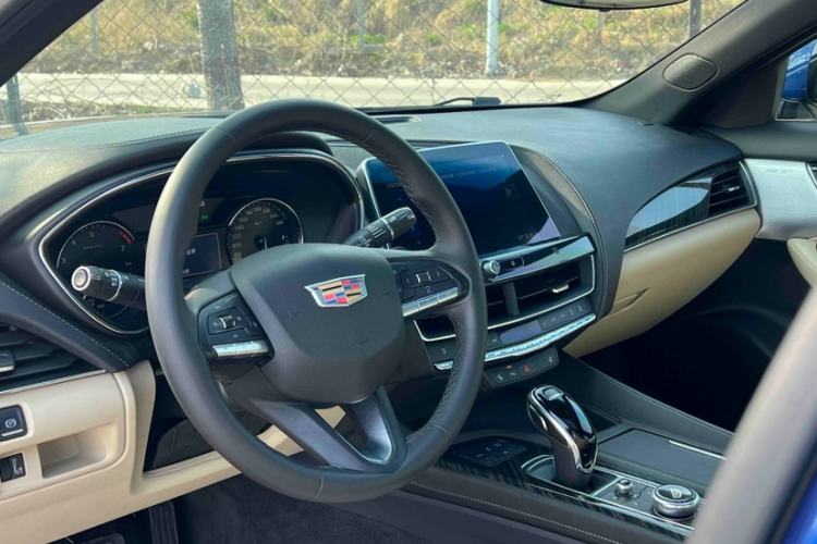 Used Cadillac CT5 2020 28T Luxury Version Steering Wheel