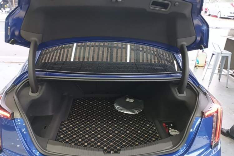 Used Cadillac CT5 2020 Revised 28T Platinum Sport Edition Trunk