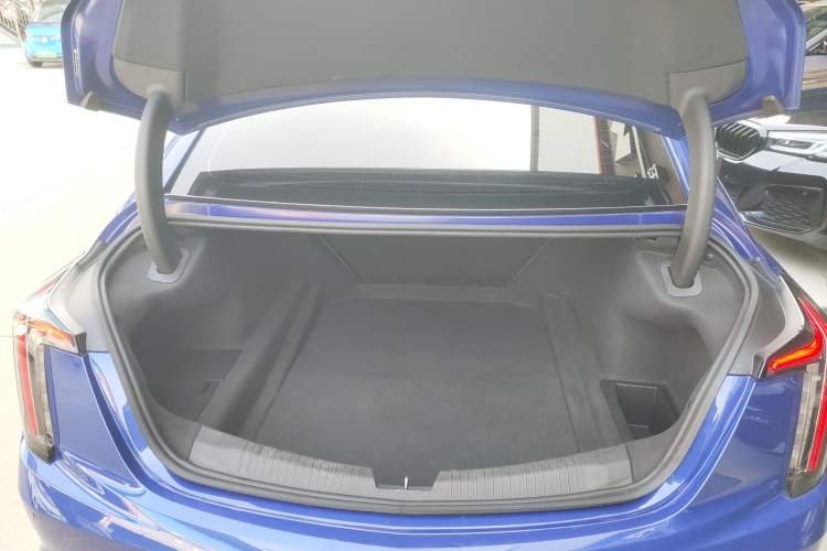 Used Cadillac CT5 2020 28T Platinum Sport Edition Trunk