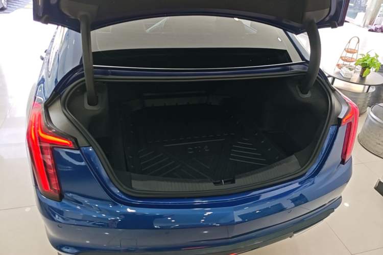 Used Cadillac CT5 2020 Revised Version 28T Luxury Edition Trunk
