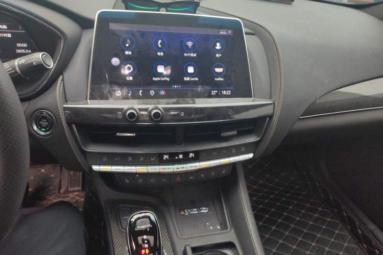 Used Cadillac CT5 2020 Revised 28T Platinum Sport Edition Audio And AC Panel
