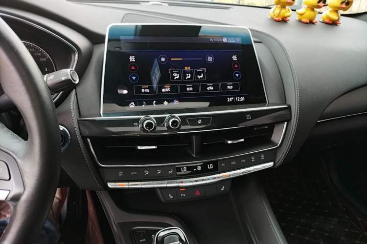 Used Cadillac CT5 2020 Revised Version 28T Luxury Edition Audio And AC Panel
