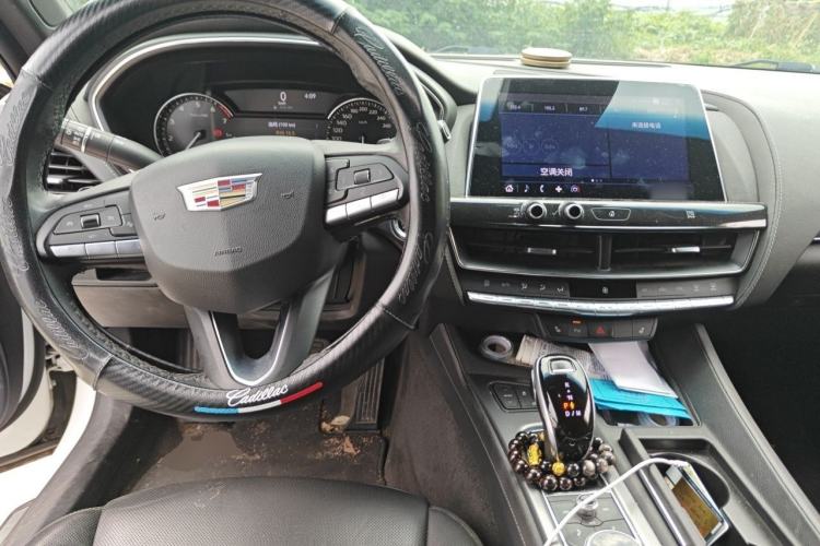 Used Cadillac CT5 2020 28T Luxury Version Center Console