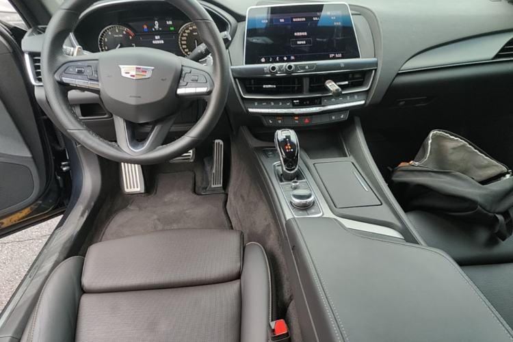 Used Cadillac CT5 2020 Updated 28T Leading Sporty Version Center Console