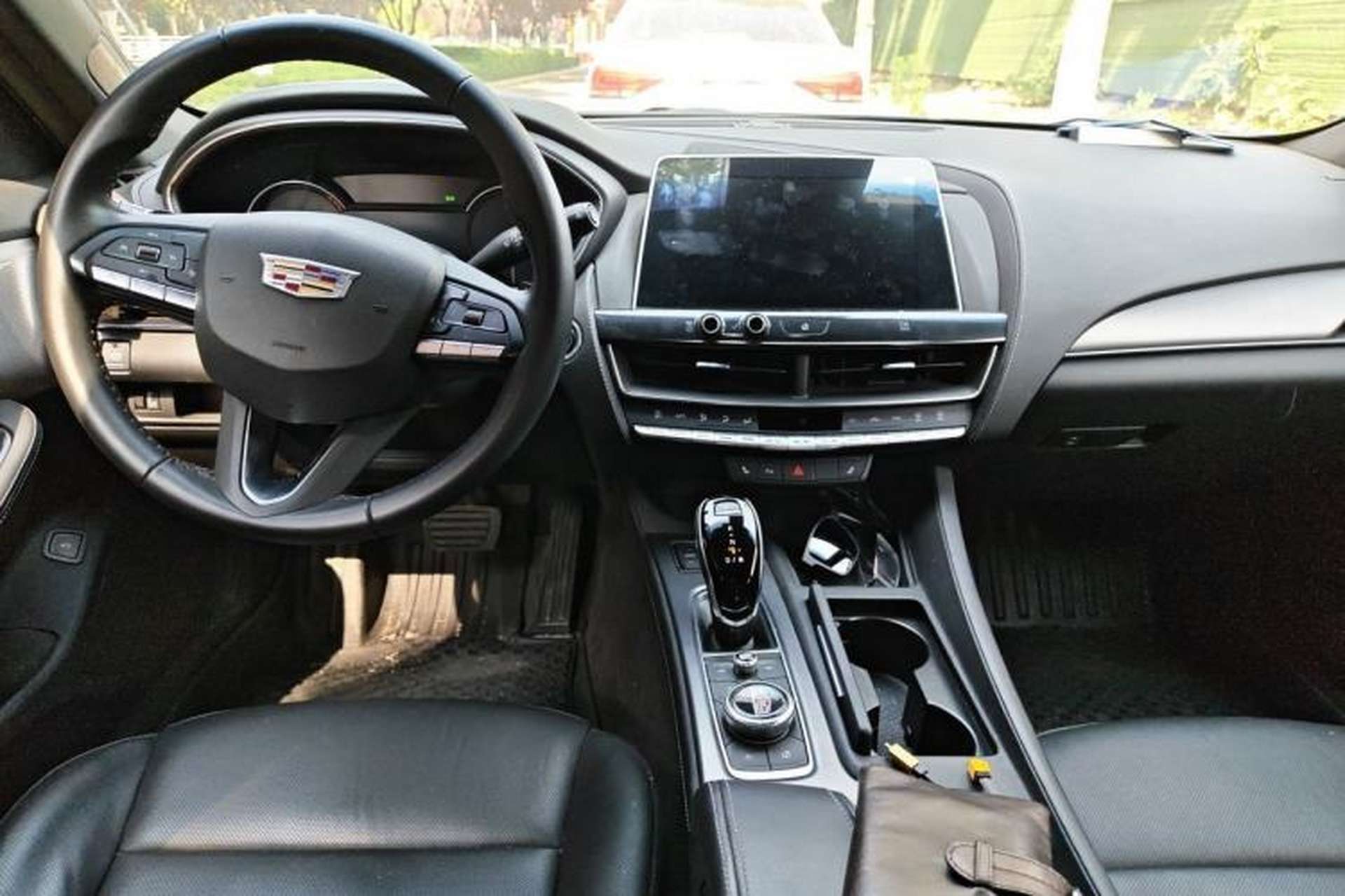 Used Cadillac CT5 2020 Revised Version 28T Luxury Edition Center Console