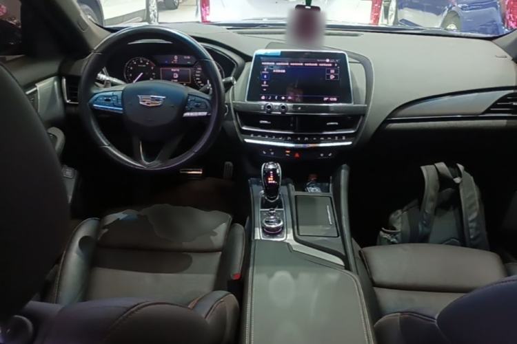 Used Cadillac CT5 2020 28T Leading Sport Model Center Console