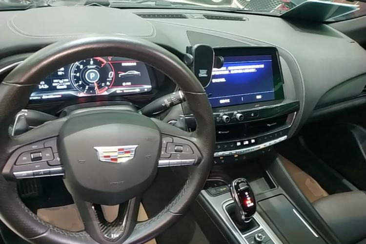 Used Cadillac CT5 2020 Updated 28T Leading Sporty Version Center Console