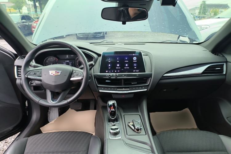 Used Cadillac CT5 2020 Revised Version 28T Tech Edition Center Console