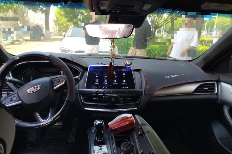 Used Cadillac CT5 2020 Updated 28T Leading Sporty Version Center Console