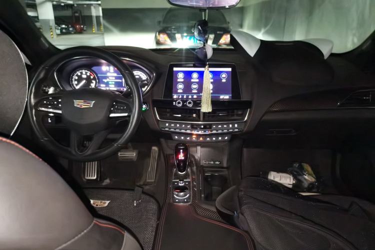 Used Cadillac CT5 2020 Revised 28T Platinum Sport Edition Center Console