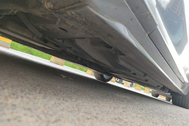 Used Cadillac CT5 2020 Revised 28T Platinum Sport Edition Chassis Front Left