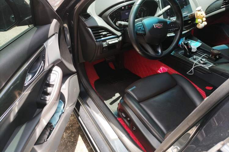 Used Cadillac CT5 2020 Revised 28T Platinum Sport Edition Driver Seat